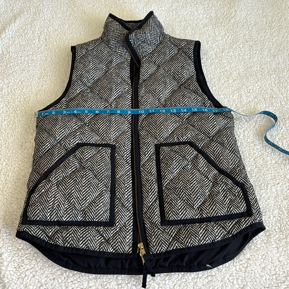 EUC J Crew Quilted Barn Vest